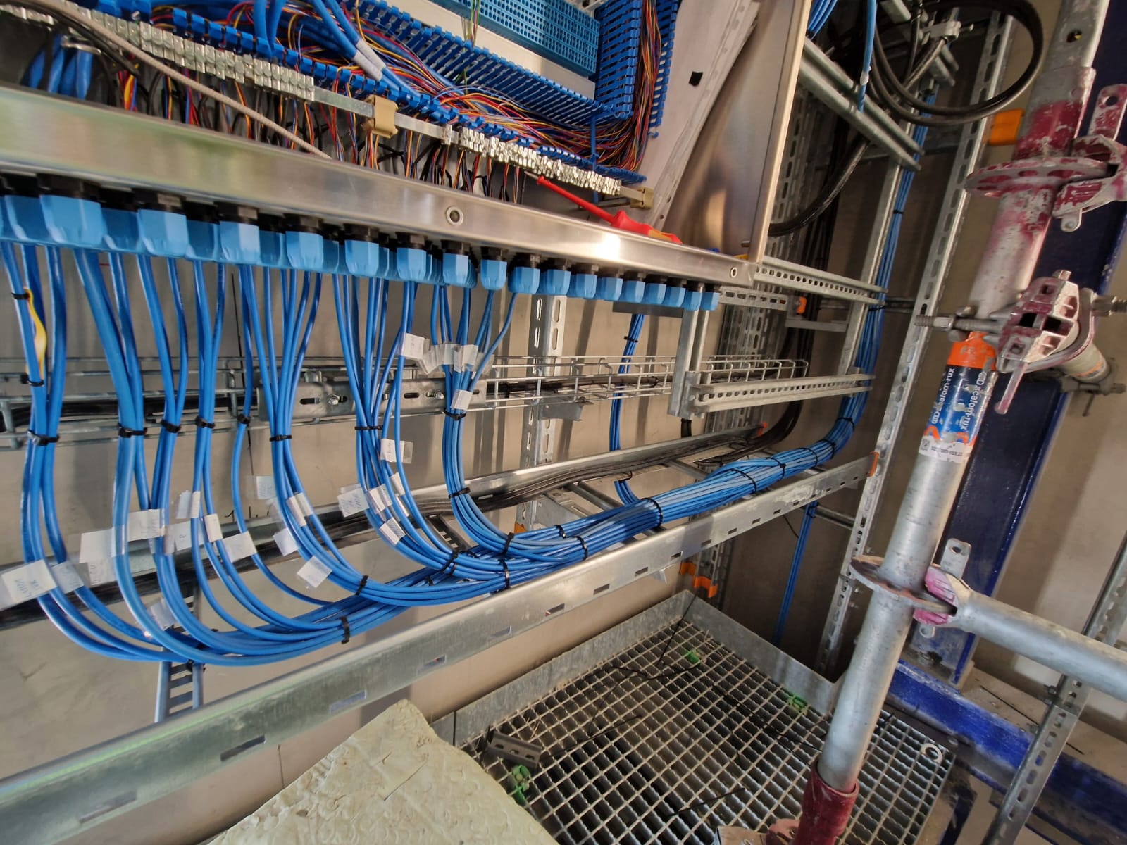 Hľadáme 2 priemyselných elektrikárov – automatizácia | Essen (Nemecko)